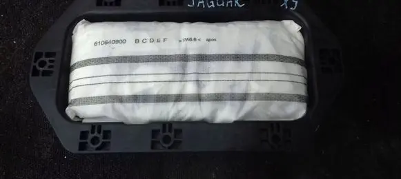 Jaguar XJ X351 Passenger airbag AW93F044A74AD