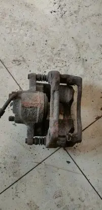 Chrysler Grand Voyager V Front brake caliper