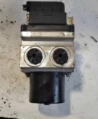 Peugeot 407 ABS Pump 15710604 S118676001N 15710504D