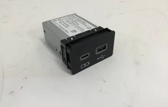 Lexus NX USB socket connector 8619078020