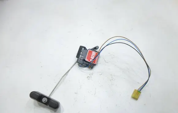 Audi A4 S4 B9 Fuel level sensor 8W0919047E A2C15590201