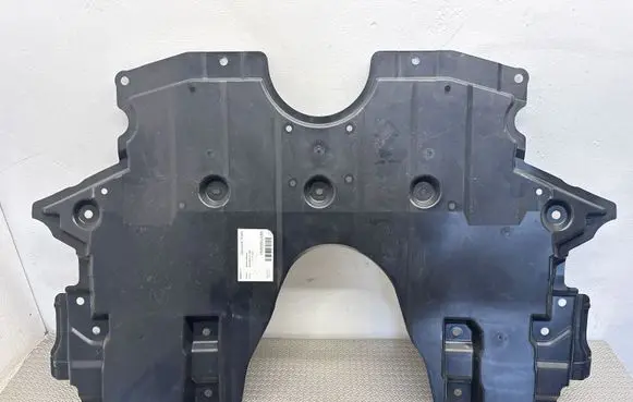 Nissan Qashqai J12 Front underbody cover/under tray 758956UA0B
