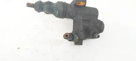 Subaru Legacy Clutch master cylinder 