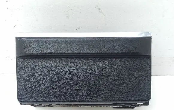 Mercedes-Benz COMPAKT W115 Ashtray (front) 