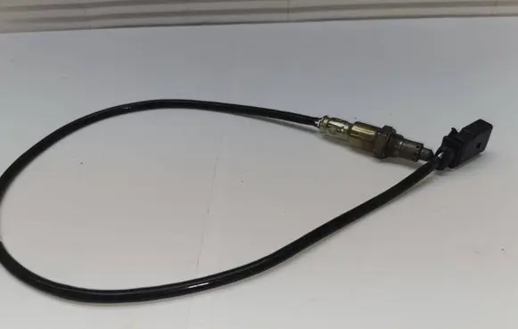Volkswagen Tiguan Lambda probe sensor 05E906262A