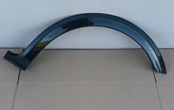 Volkswagen New Beetle Front arch trim 5C5853718J