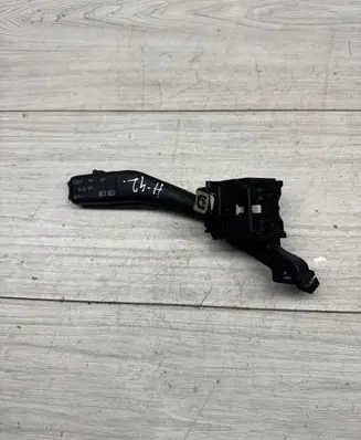 Volkswagen PASSAT B6 Indicator stalk 1K0953513A 01103501 10350143305328