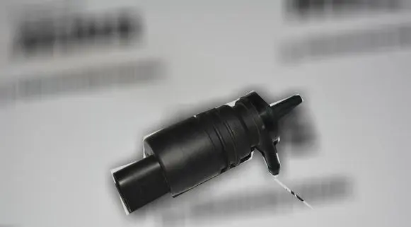 BMW X5 E53 Windscreen/windshield washer pump