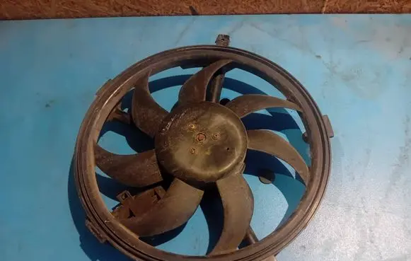 Mini Paceman (R61) Electric radiator cooling fan 0130303027