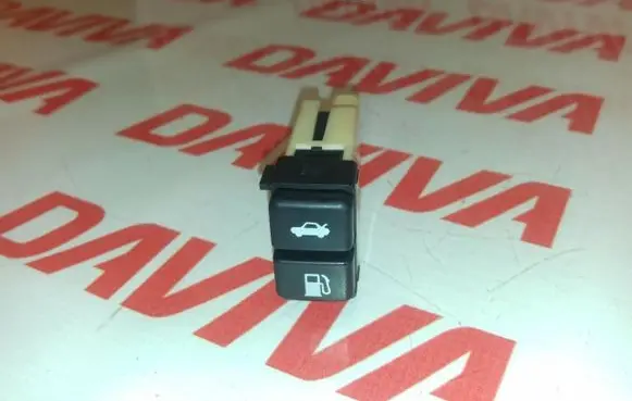 Lexus IS 220D-250-350 Fuel tank opening switch 156726
