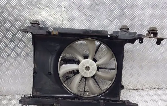 Toyota Auris E180 Fan set 16040-0N200