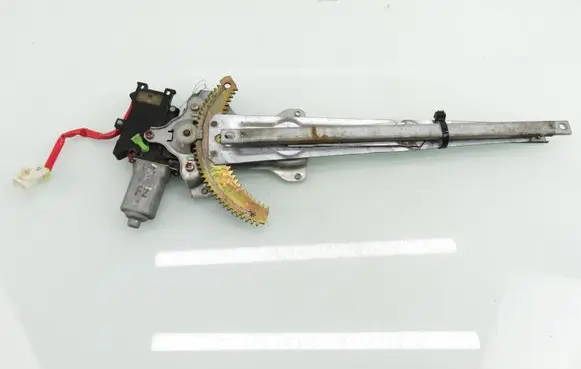 Mitsubishi Pajero Pinin Front door window regulator with motor 0620200392 MR371762