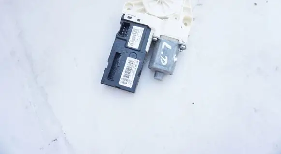 Renault Laguna III Engine ECU kit and lock set 807310003R