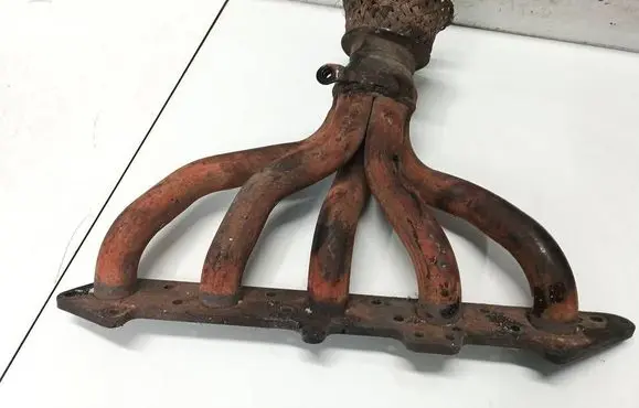 Volvo V50 Exhaust manifold 
