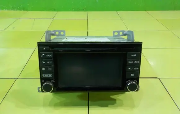 Nissan Juke I F15 Radio/CD/DVD/GPS head unit 7612033119 XP211