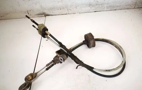 Opel Zafira A Gear shift cable linkage 