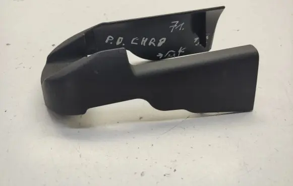 Chrysler 300 - 300C Front passenger seat rail trim 1347865
