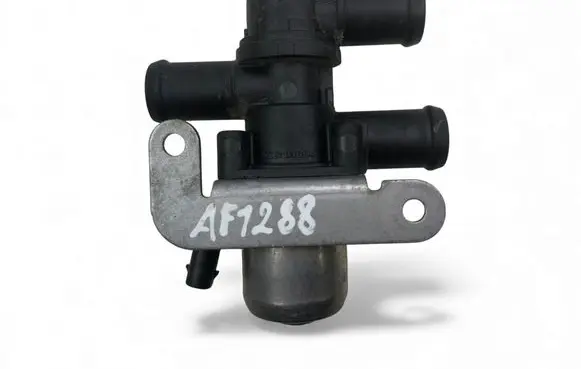 Skoda Octavia Mk2 (1Z) Coolant heater control valve 5Q0906457C