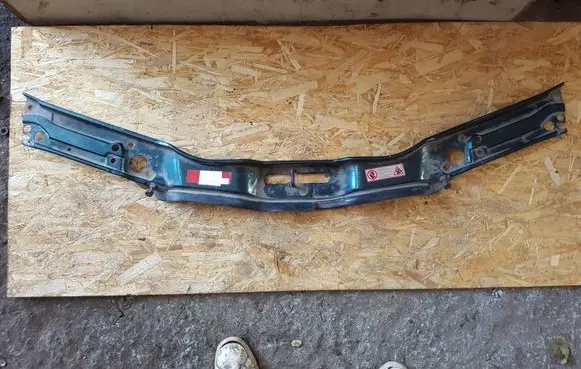 Audi A6 S6 C4 4A Top upper radiator support slam panel