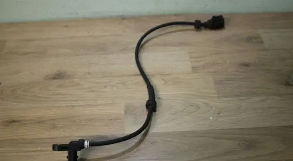 Volkswagen Sharan ABS brake wheel speed sensor 7M3927807M