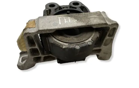 Ford Kuga II Engine mount bracket 8M516F012SB