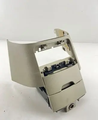 Nissan Elgrand Center console 68104WL000