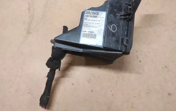 Renault Laguna III Fuse box set 55RJ10A30 240110199R