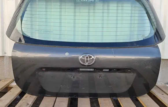 Toyota Corolla E120 E130 Tailgate/trunk/boot lid
