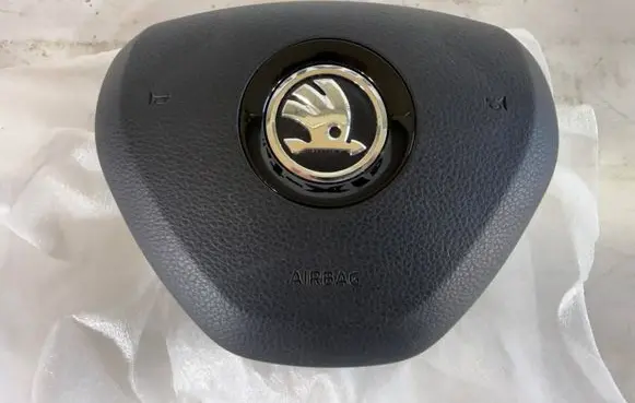 Skoda Octavia Mk3 (5E) Steering wheel airbag 5E0880201B 20150750403 308307799002