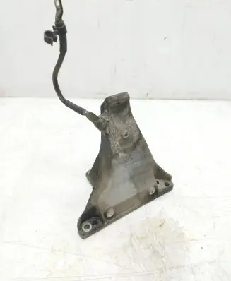Audi A4 S4 B5 8D Engine mounting bracket 8D0199308L