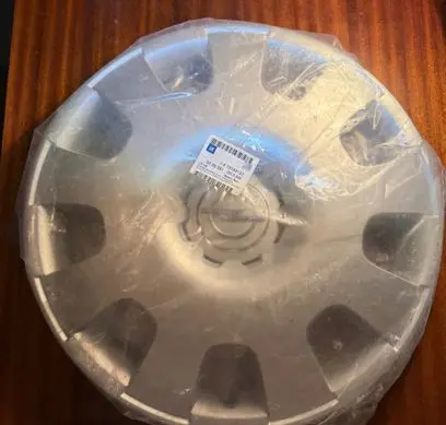 Opel Vectra C R16 wheel hub/cap/trim 13184133 GR5858 6006081