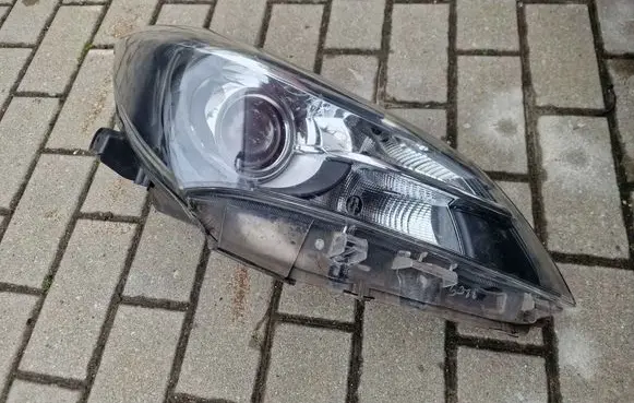 Toyota Yaris Headlight/headlamp 811300DA40