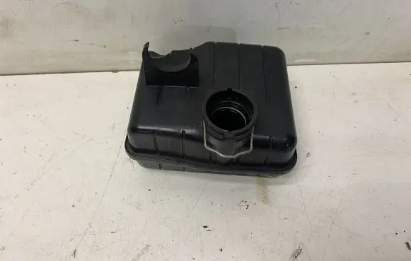 Intake resonator