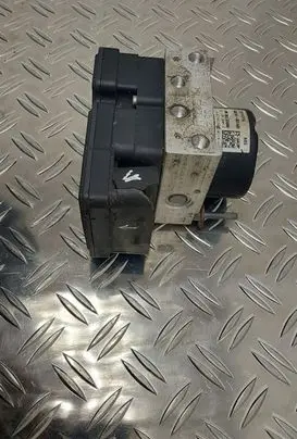 Toyota Yaris ABS Pump 445100D160 895410D110