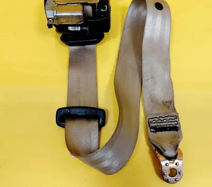 Audi A6 S6 C5 4B Rear seatbelt 443857737