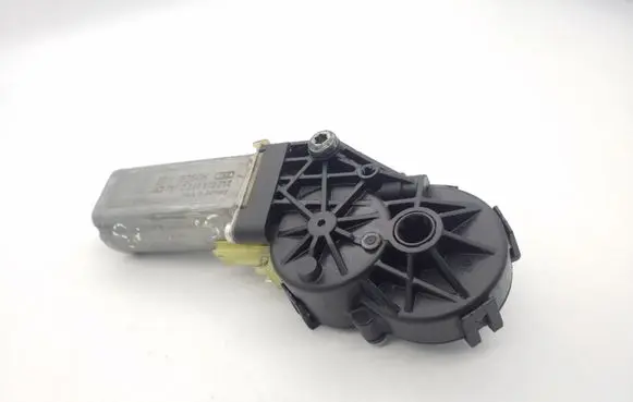 Audi Q7 4L Seat adjustment motor 0390203225 821418074
