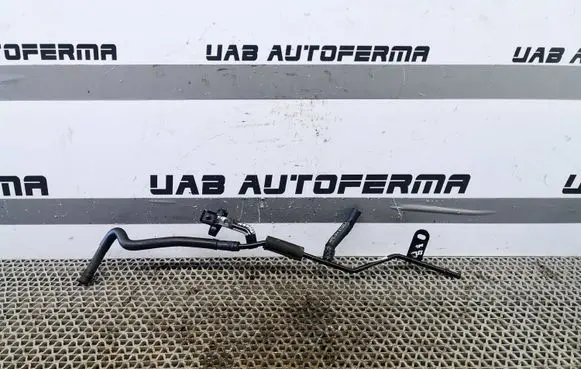 Volkswagen Tiguan Engine coolant pipe/hose 5Q0121064BB