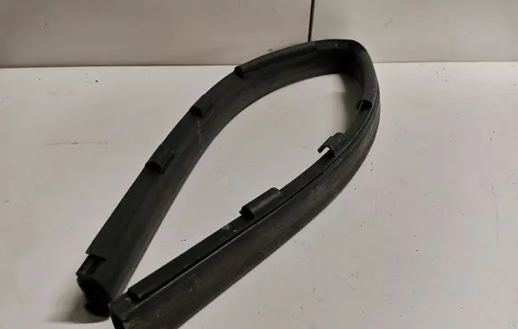 BMW 3 G20 G21 Engine compartment rubber 7419380