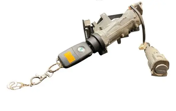 Skoda Yeti (5L) Ignition lock 1K0905851B 5L0837167 5K0905865