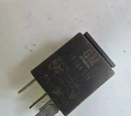 Opel Astra H Other relay 13266316