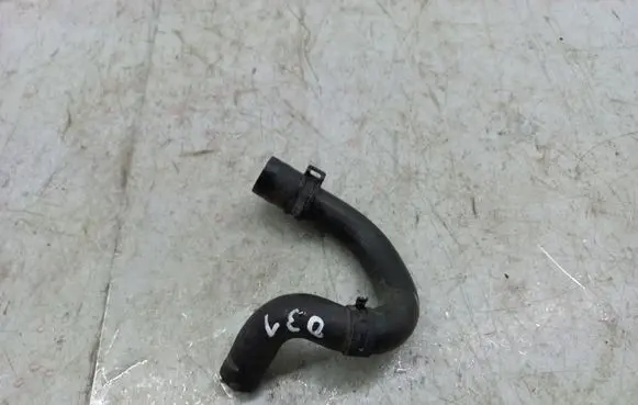 Volkswagen Jetta VI Engine coolant pipe/hose