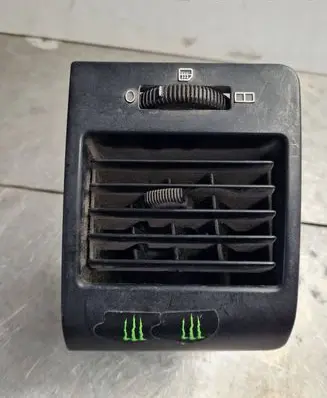 Mercedes-Benz Vito Viano W638 Dashboard side air vent grill/cover trim 6388311160 6388310960 63883106600