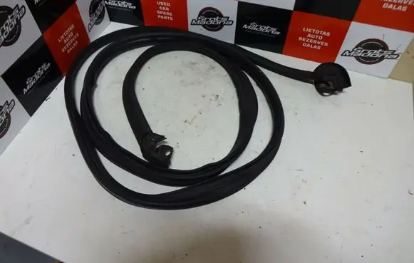 Volvo C70 Seal rubber (tailgate) 09466698