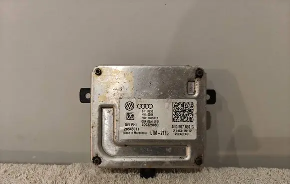 Volkswagen PASSAT B8 Headlight ballast module Xenon 4G0907697G 499329883 28548011
