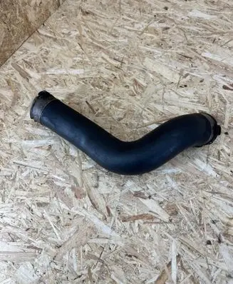 Intercooler hose/pipe