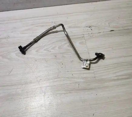 Jaguar F-Pace Turbo turbocharger oiling pipe/hose G4D36K679CA