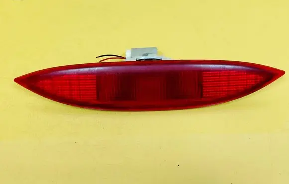 Nissan Note (E11) Third/center stoplight 