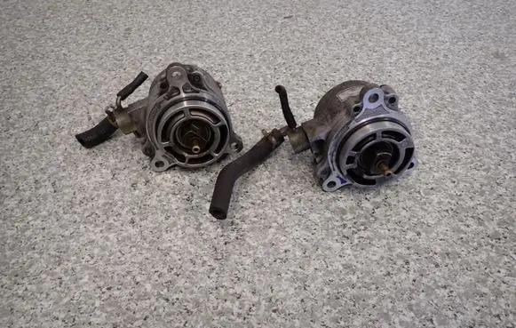 Mazda Premacy Vacuum pump