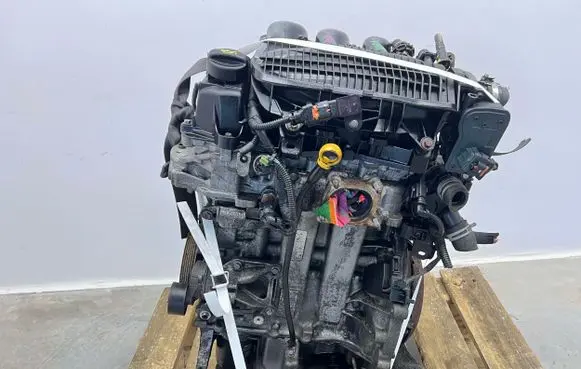 Peugeot 208 Engine hm01