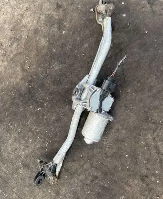 Front wiper linkage and motor